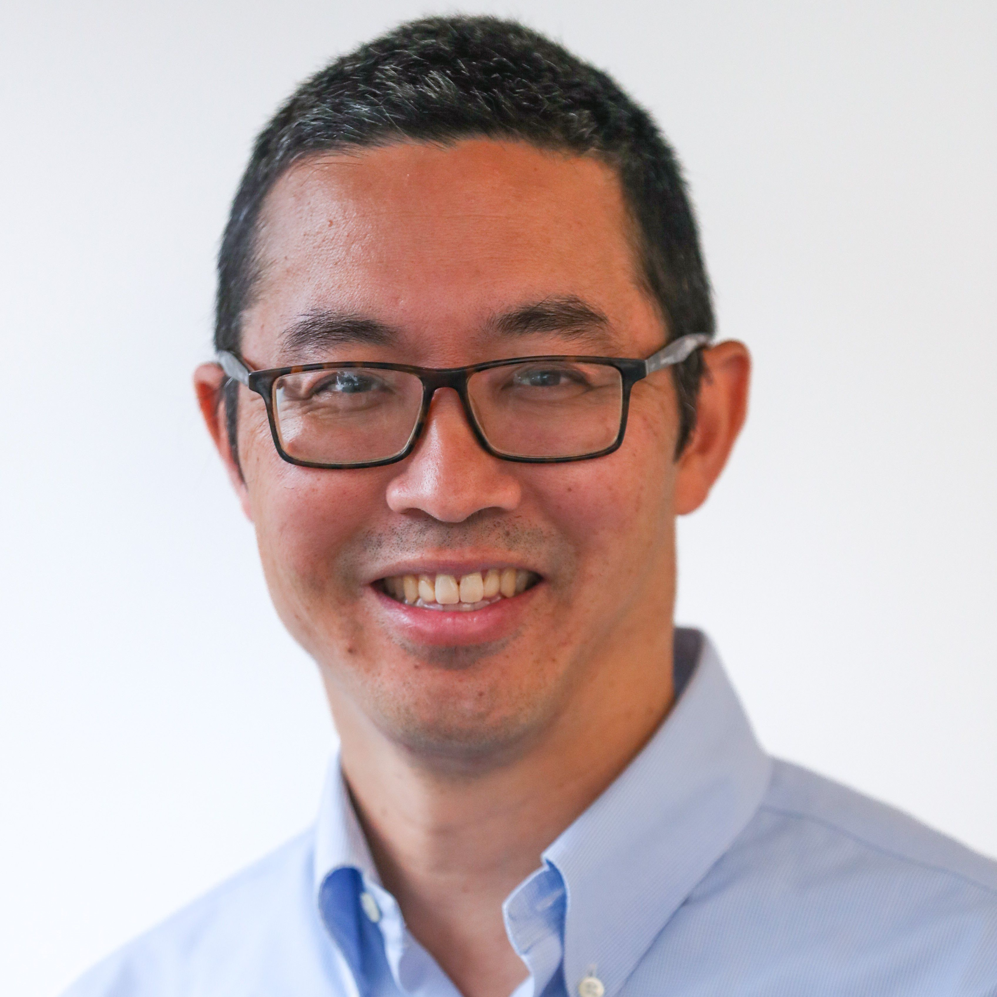 Ken Sugiura staff image