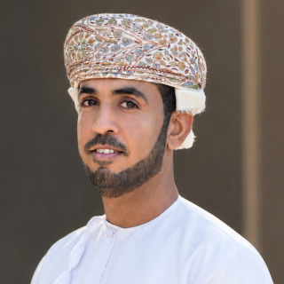 ناصر الحارثي 