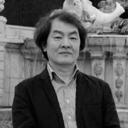 山之内正